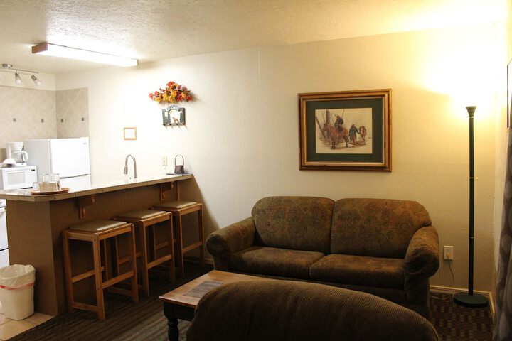 Room 19 of 48