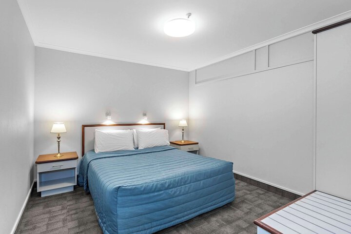 Room 21 of 49