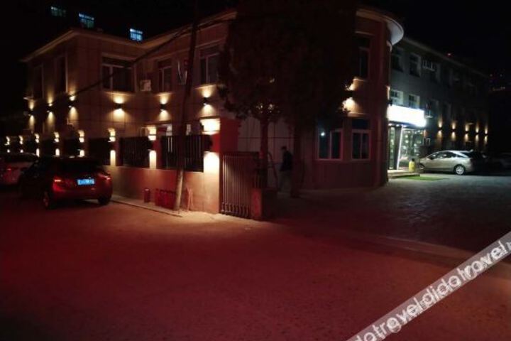 Hotel 6 of 25