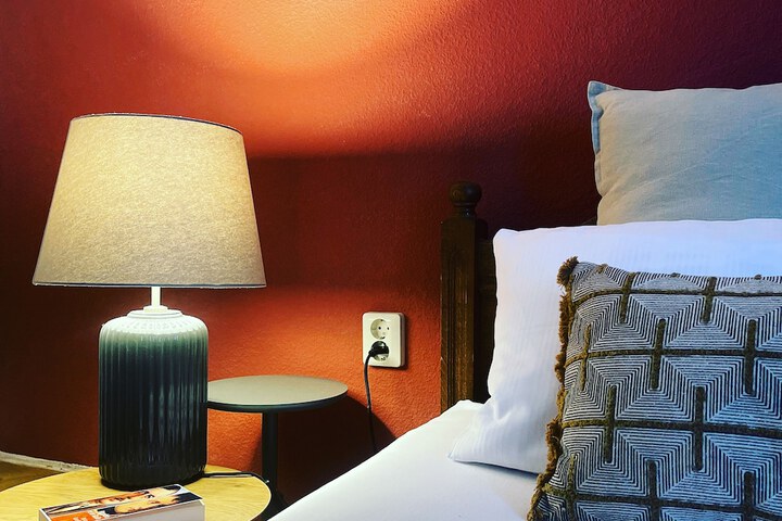 Room 17 of 128