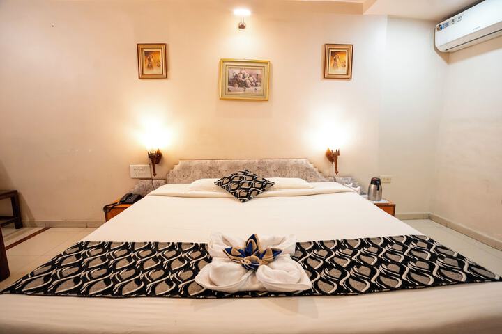 Room 15 of 27