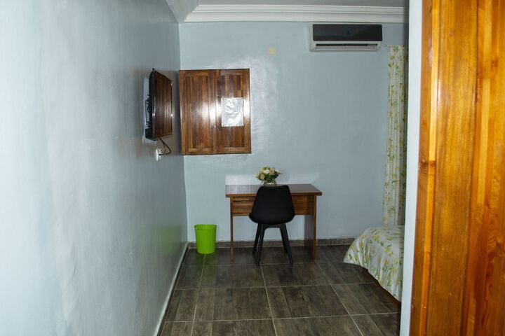 Room 16 of 20