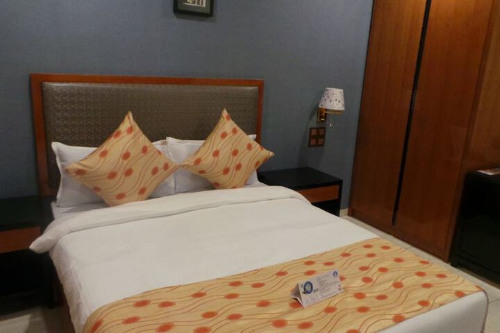 Room 30 of 71