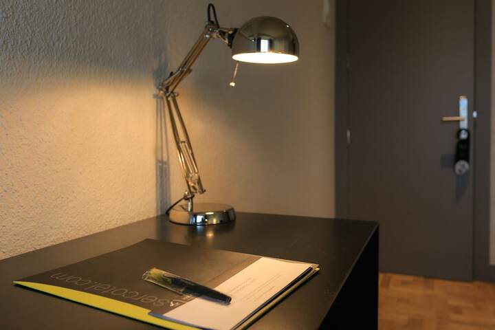 In-room business center