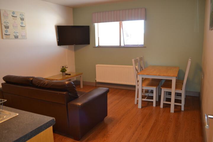 Room 33 of 47
