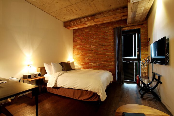 Room 26 of 141