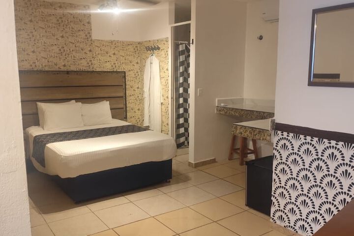 Room 13 of 52