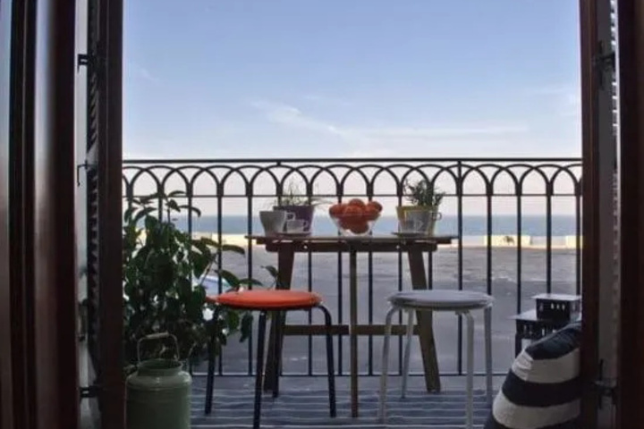 Terrace/Patio 4 of 8