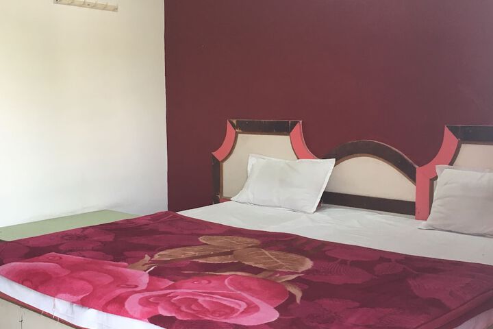 Room 17 of 25