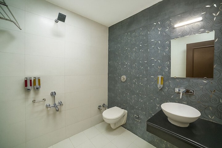 Room 19 of 35
