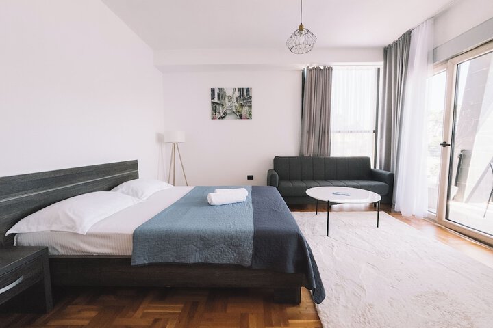 Room 26 of 108