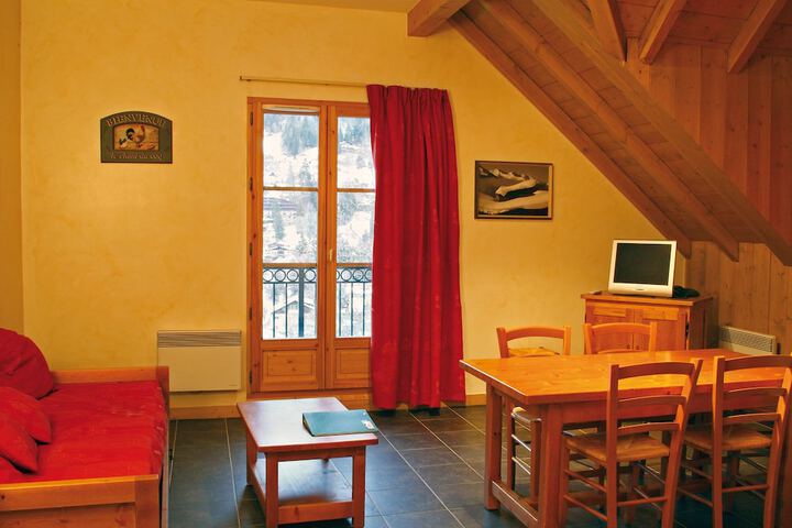 Room 6 of 43
