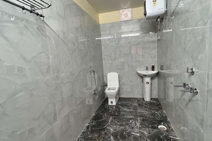 Room 19 of 21