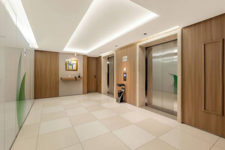 Elevator
