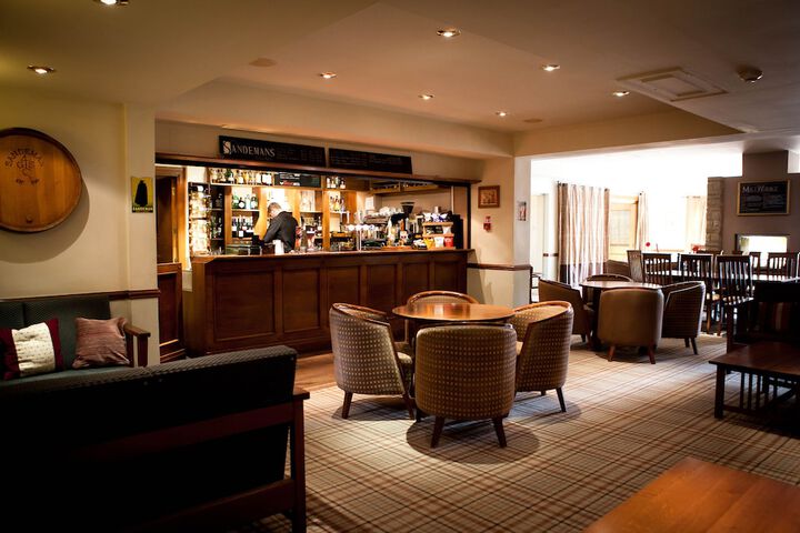 Lounge 59 of 66