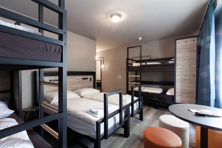 Room 14 of 43