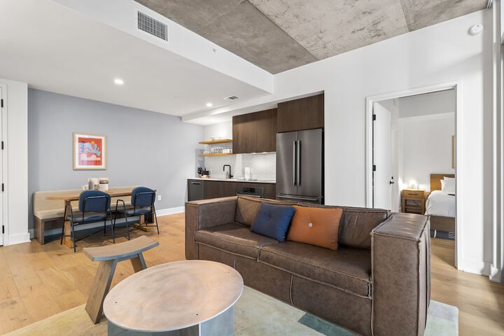 Room 452 of 860