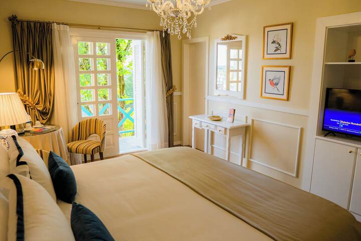 Room 60 of 95