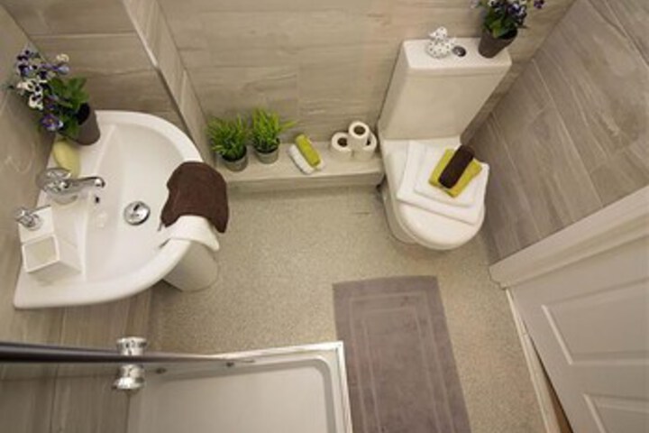 Room 4 of 22