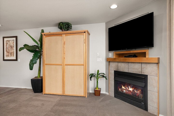 Room 61 of 220