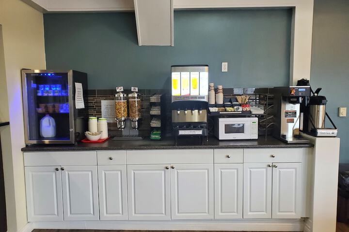 Breakfast/Coffee Service 35 of 35