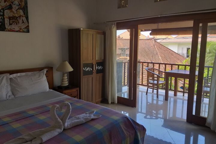 Room 4 of 41