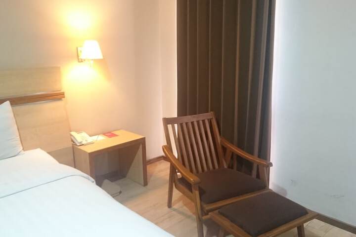 Room 12 of 49