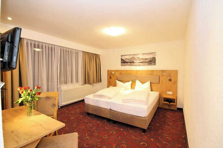 Room 15 of 60