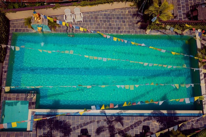 Pool 40 of 91