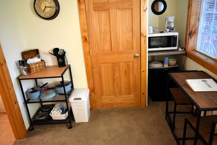Room 42 of 288