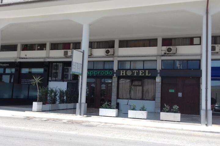 Hotel 52 of 54