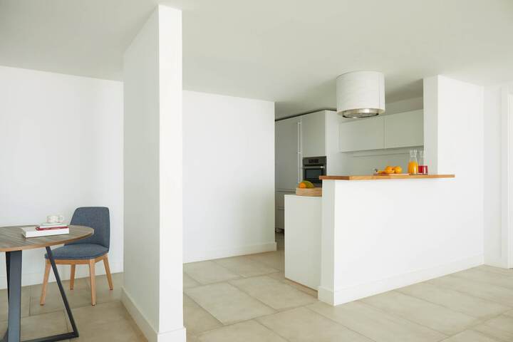 Room 40 of 152