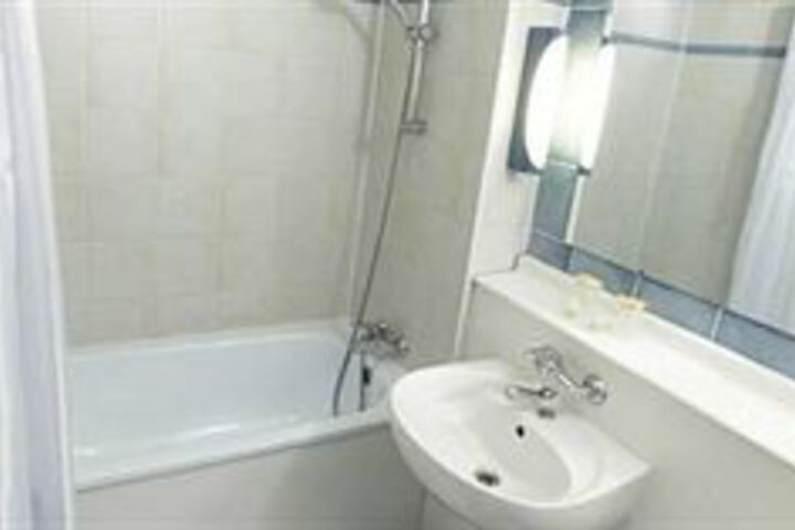 Room 4 of 21