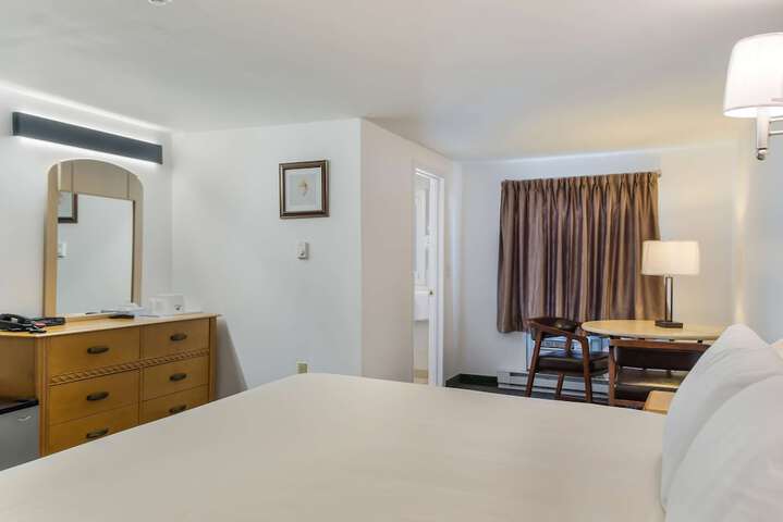 Best Value Grand 1 King Bed (6 of 10)