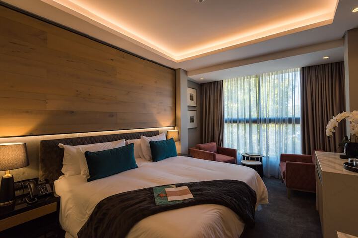 Room 10 of 49
