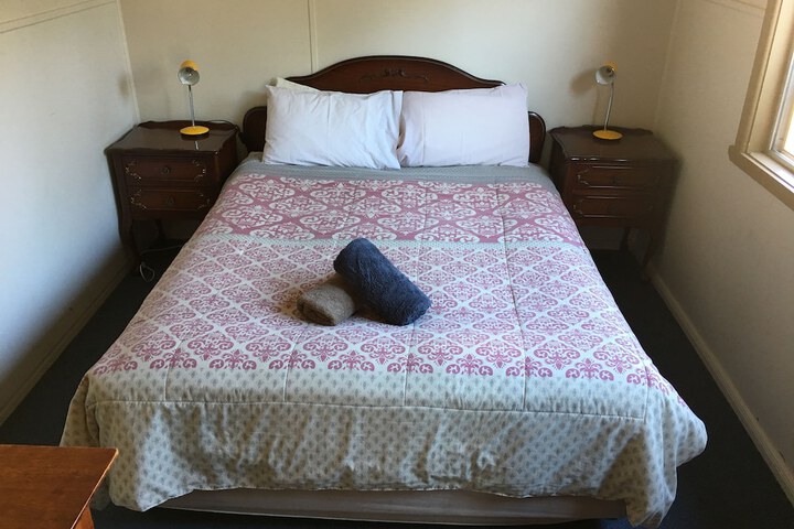 Room 6 of 61