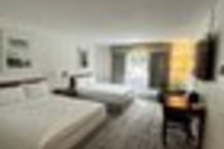 Room 11 of 81