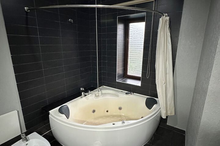 Room 20 of 61