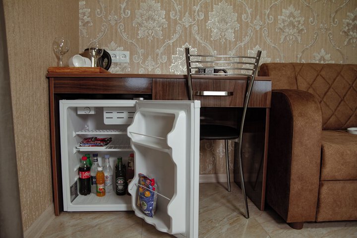 Room 9 of 77