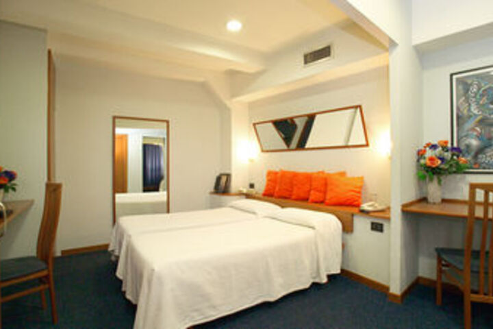 Room Photo