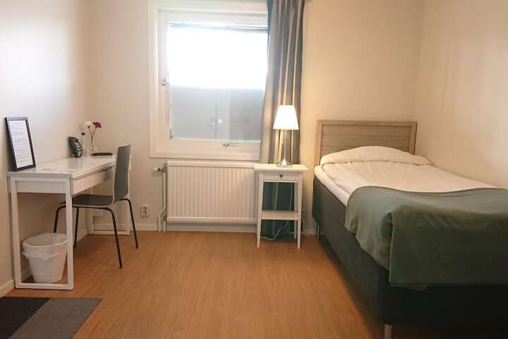 Room 6 of 29