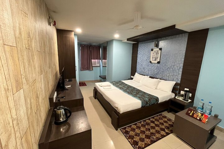 Room 10 of 46