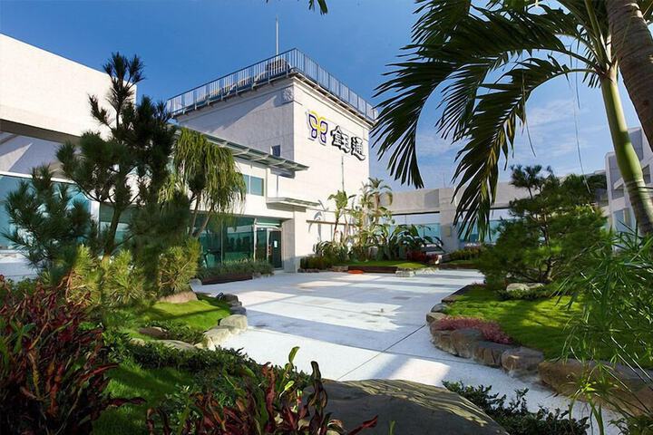 Hotel 27 of 28