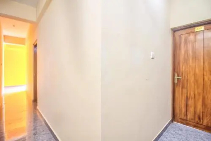 Room 4 of 4