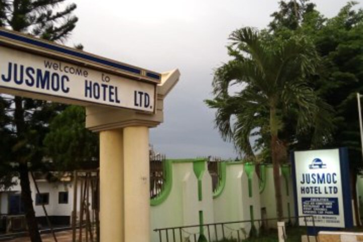 Jusmoc Hotel