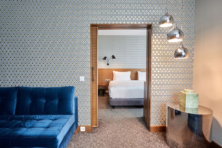Room 31 of 61