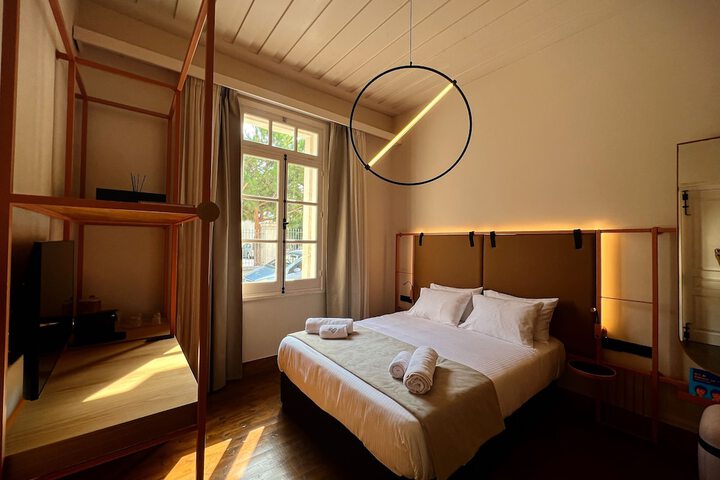 Room 16 of 85