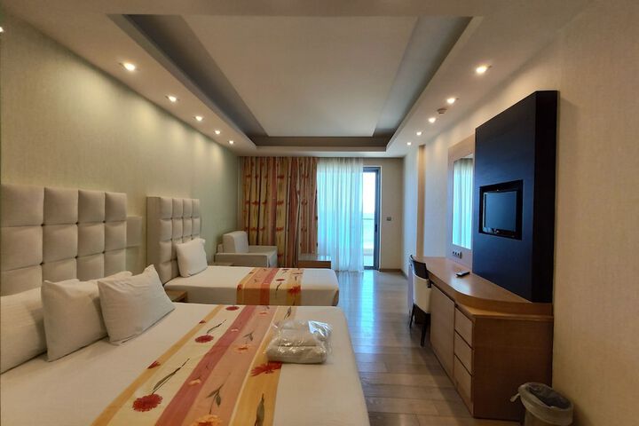 Room 49 of 171