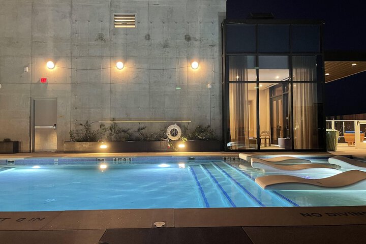 Pool 815 of 860