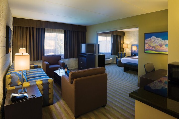 Room 15 of 32
